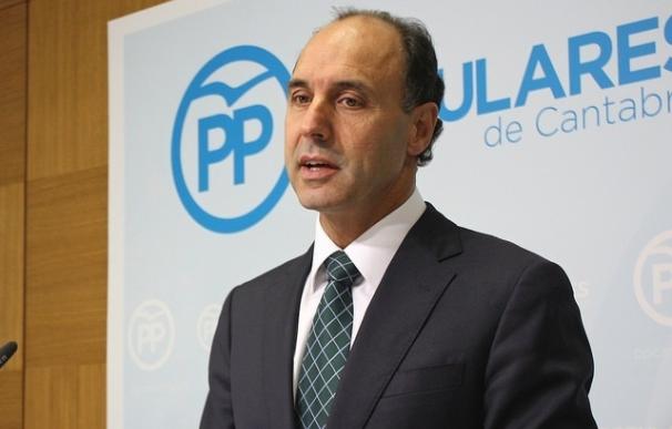 Diego (PP): El humo del PRC y la incapacidad del PSOE impiden a Cantabria crecer