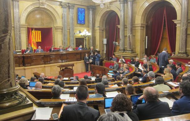 JxSí y la CUP pactan una moción que "reitera" la resolución independentista del Parlament