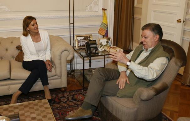 Cospedal traslada al presidente colombiano el apoyo de España para "llegar una paz duradera, con justicia y verdad"