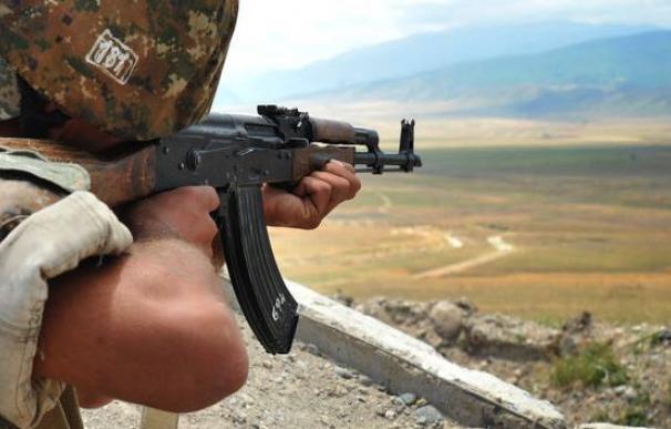 Fuerte enfrentamientos armados entre Armenia y Azerbaiyán en Nagorno Karabaj