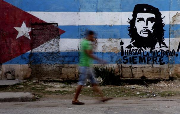 Cuba celebra el 86 cumpleaños del Che Guevara con peregrinación y homenajes