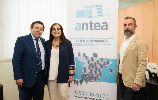 Servicio de Prevención Antea y Teatro Maestranza firman un convenio de patrocinio