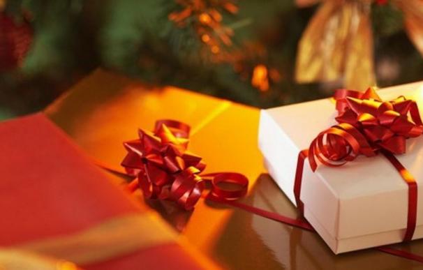 Cada español gastará de media 235 euros en regalos de Navidad