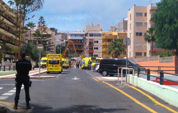 Los vecinos desalojados tras el derrumbe de Los Cristianos (Tenerife) vuelven esta tarde a sus casas