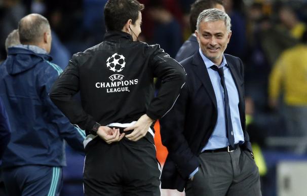 Jorge Mendes, agente de Mourinho: "No hay propuesta oficial del Manchester United" / AFP.