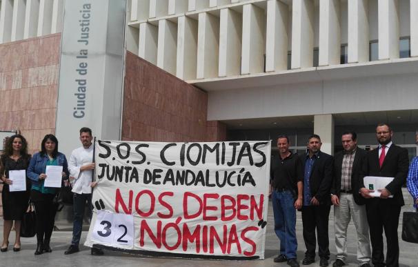 Trabajadores del CIOMijas presentan una querella contra cinco responsables de la Junta