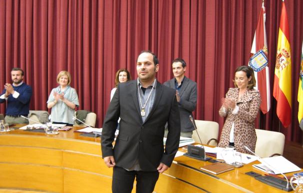 Antonio Fuertes toma posesión de su cargo como concejal del grupo municipal de Ciudadanos