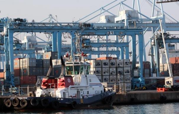 Los puertos y áreas logísticas generan 42.000 empleos y un negocio de 27 millones de euros en Andalucía