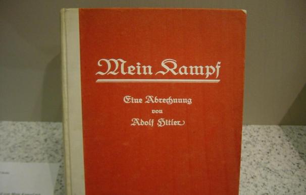 Académicos alemanes planean reeditar en 2016 el 'Mein Kampf' de Adolf Hitler
