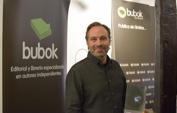El escritor toledano Félix Chacón se hace con el VIII Premio de Creación Literaria Bubok con su obra 'Segundas Personas'