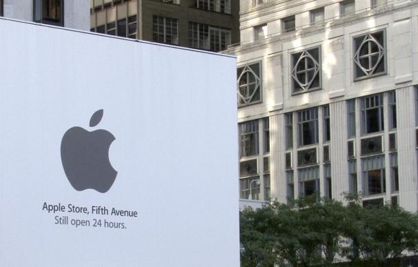 Apple cerrará durante unas horas sus tiendas por homenaje a Steve Jobs