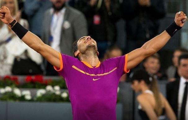 Nadal celebra su victoria frente a Djokovic