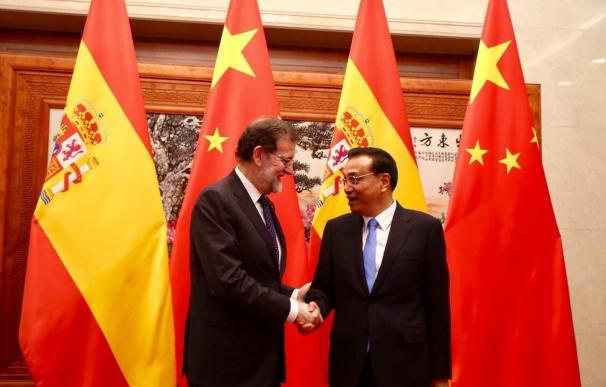 Rajoy se reúne con el presidente de China, que destaca "la buena relación geográfica especial" de España