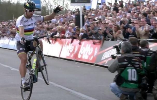 Sagan se lleva su primer 'Monumento' en el centenario del Tour de Flandes