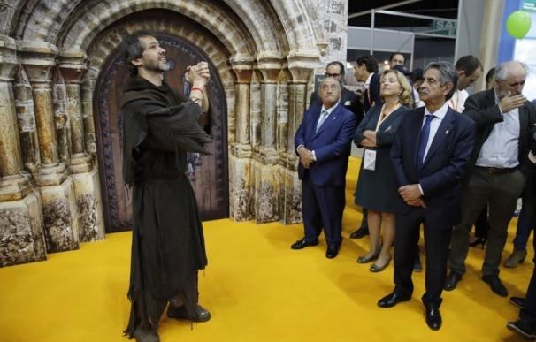 Revilla garantiza que quien visite Cantabria en 2017 "vivirá un año mágico"