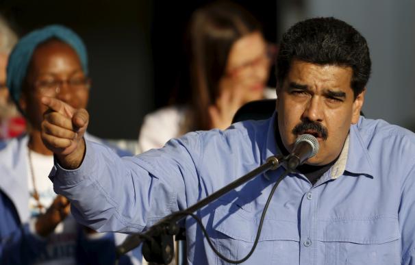 Maduro amenaza con encarcelar a diputados opositores violentos: "Tengo el látigo de Cristo en la mano"