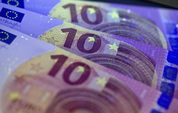 España espera captar el jueves hasta 3.000 millones en bonos y obligaciones