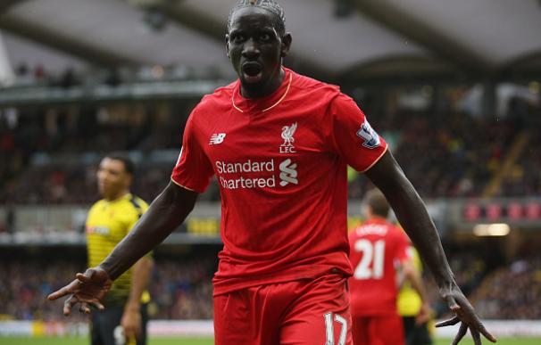 El Liverpool aparta a Mamadou Sakho por dar positivo en un control antidopaje
