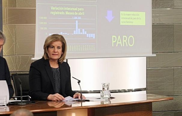 (Ampl.) Báñez anima a sindicatos y empresarios a renovar el pacto de convenios para 2017 y 2018