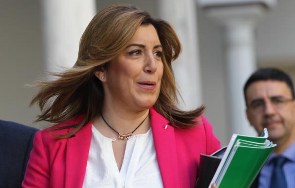 Susana Díaz afea el "postureo" y la "farsa" de los últimos meses y dice que "ayudará" a Sánchez ante el 26J