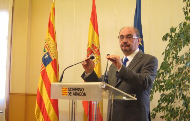 Lambán solicita una reunión urgente con Rajoy para defender la central térmica de Andorra "con uñas y dientes"