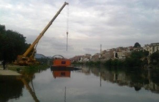 Inyectan 80 toneladas de sedimentos en el río Ebro para evitar la regresión del delta