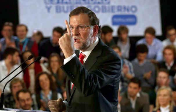 Rajoy subraya que Mas "no tiene derecho" a hablar en nombre de toda Cataluña