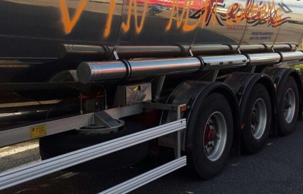 La ministra de Fomento presentará una queja ante Bruselas por el trato a los camioneros españoles en Francia
