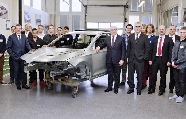 La escuela de Skoda desarrolla un proyecto para que sus estudiantes fabriquen el coche de sus sueños