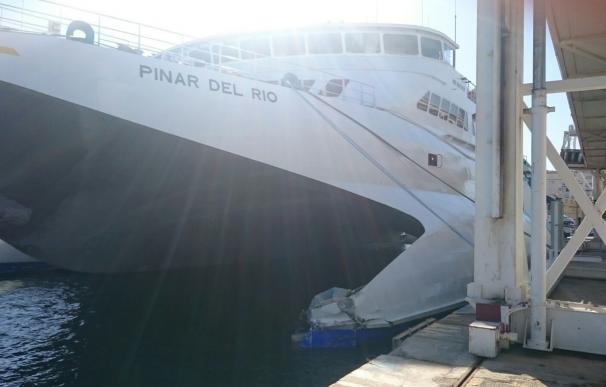 Baleària cancela por causas técnicas los trayectos con Melilla tras el accidente del ferri en el puerto de Málaga