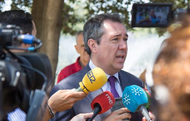 El alcalde de Sevilla condena la quema de coches y confía en que los culpables sean "castigados"