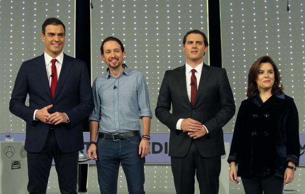 Los cuatro candidatos en el debate de Atresmedia (Foto: José González)