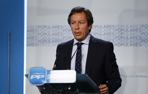 Floriano (PP) acusa a Sánchez de insultar a Rajoy y de "dar alas" a Mas al no concretar su reforma constitucional