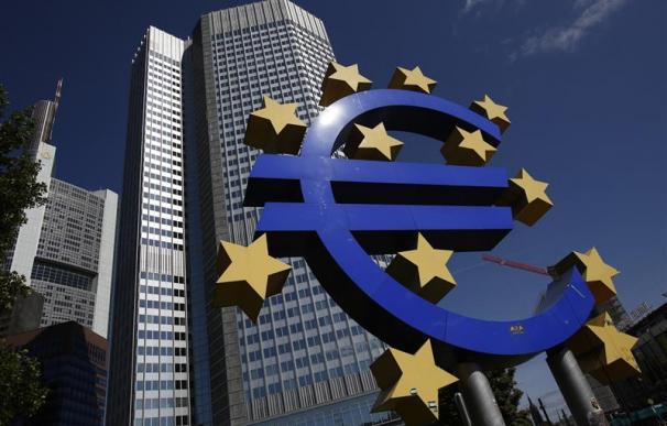 El BCE no puede solucionar la raíz de la crisis, dice su economista jefe