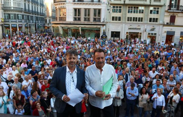 Malagueños salen a la calle en apoyo al proyecto de Antonio Banderas para el Astoria