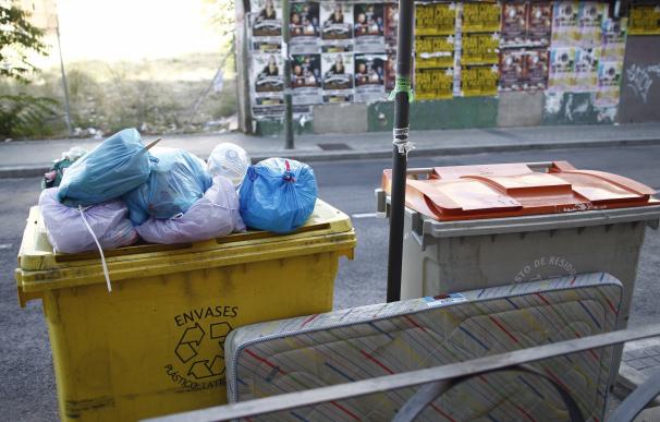 Madrid mediará en el conflicto de la basura, esperan que las partes se sienten a negociar y abogan por convenio único