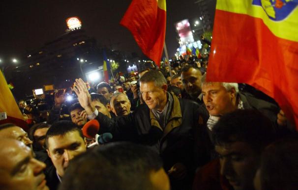 El nuevo presidente rumano promete centrarse en la lucha contra la corrupción