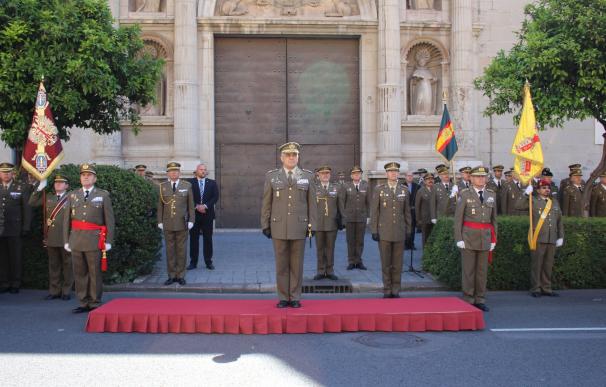 El nuevo jefe del Cuartel de Bétera dice que "nadie está a salvo" del yihadismo pero que España "está muy preparada"