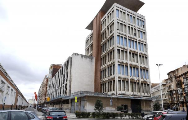 El Ayuntamiento acepta la cesión de parte del edificio de Tabacalera para el centro cívico Castilla Hermida