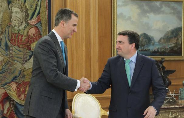 El Rey recibe en Zarzuela al portavoz del PNV, que ya da por hecho que habrá elecciones