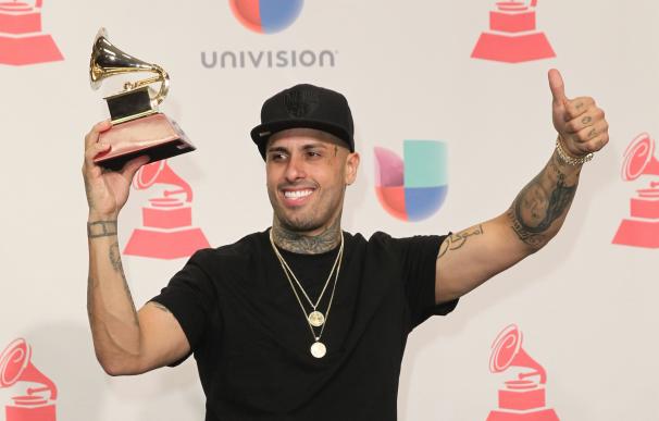 Nicky Jam poses with the trophy during the 16th An
