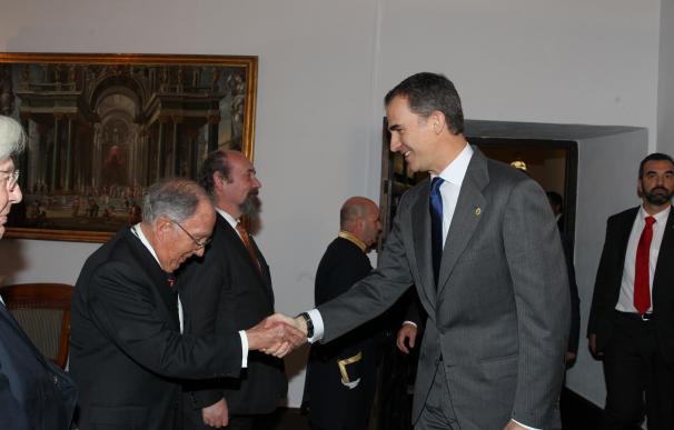Felipe VI preside la entrega del XI Premio Europeo Carlos V al político Marcelino Oreja