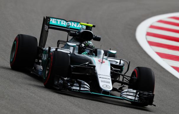 Rosberg domina en los primeros libres de Sochi