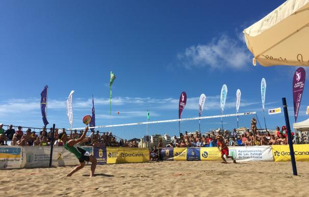 El grancanario Antomi Ramos gana el individual del Open Gran Canaria de tenis playa ante el 4 del mundo
