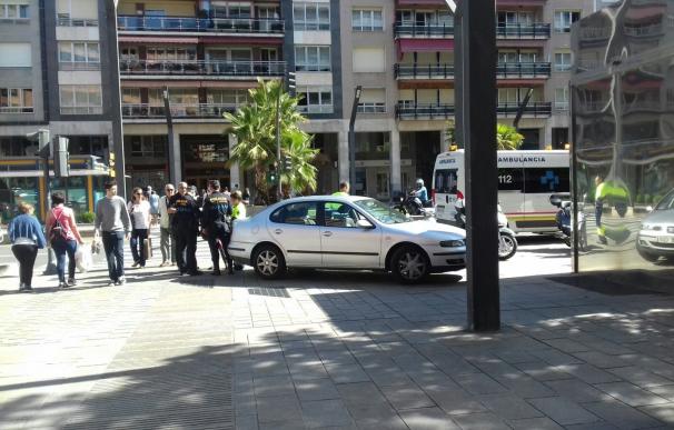 Un motociclista trasladado al San Pedro tras chocar con un vehículo entre Gran Vía y San Antón en Logroño
