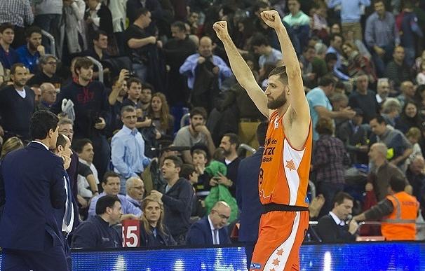 (Crónica) El Valencia Basket arrolla en San Sebastián con récord de triples