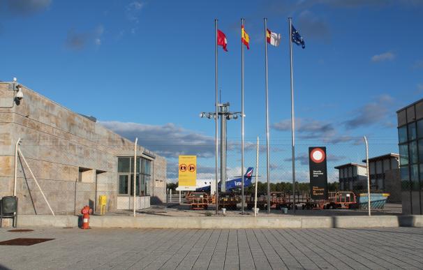 UGT critica "el abandono" del aeropuerto de Albacete y reclama vuelos estivales para atraer empresas