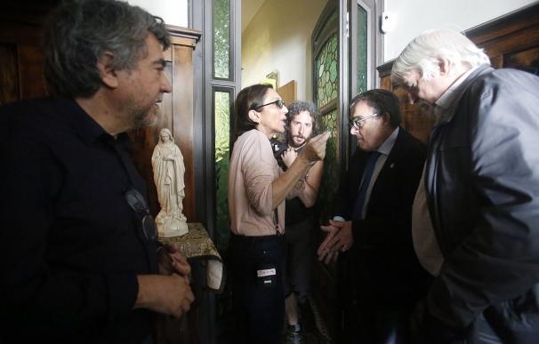 Silvia Munt rueda 'Vida Privada' en un edificio modernista de la calle Major de Lleida
