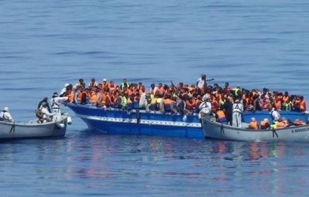 Imagen de un rescate en el Mediterráneo / AFP