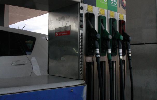 CCOO lanza una campaña de sensibilización de los conductores frente a la proliferación de gasolineras desatendidas